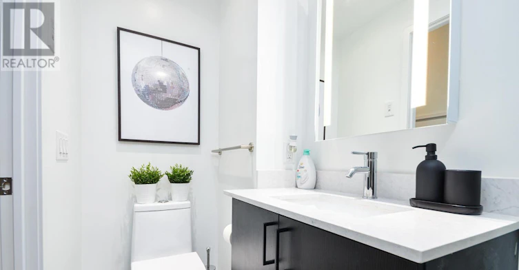 135 Liberty Street EAST, Toronto, ON, M6K 0G7 - 20