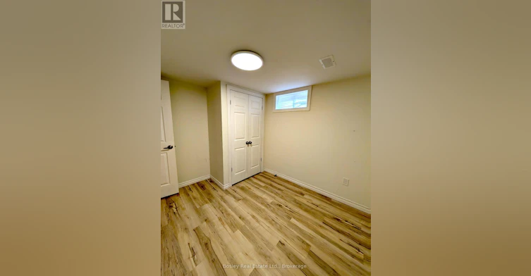 LOWER-102 Kensington Street, Guelph, ON, N1E 3P9 - 5