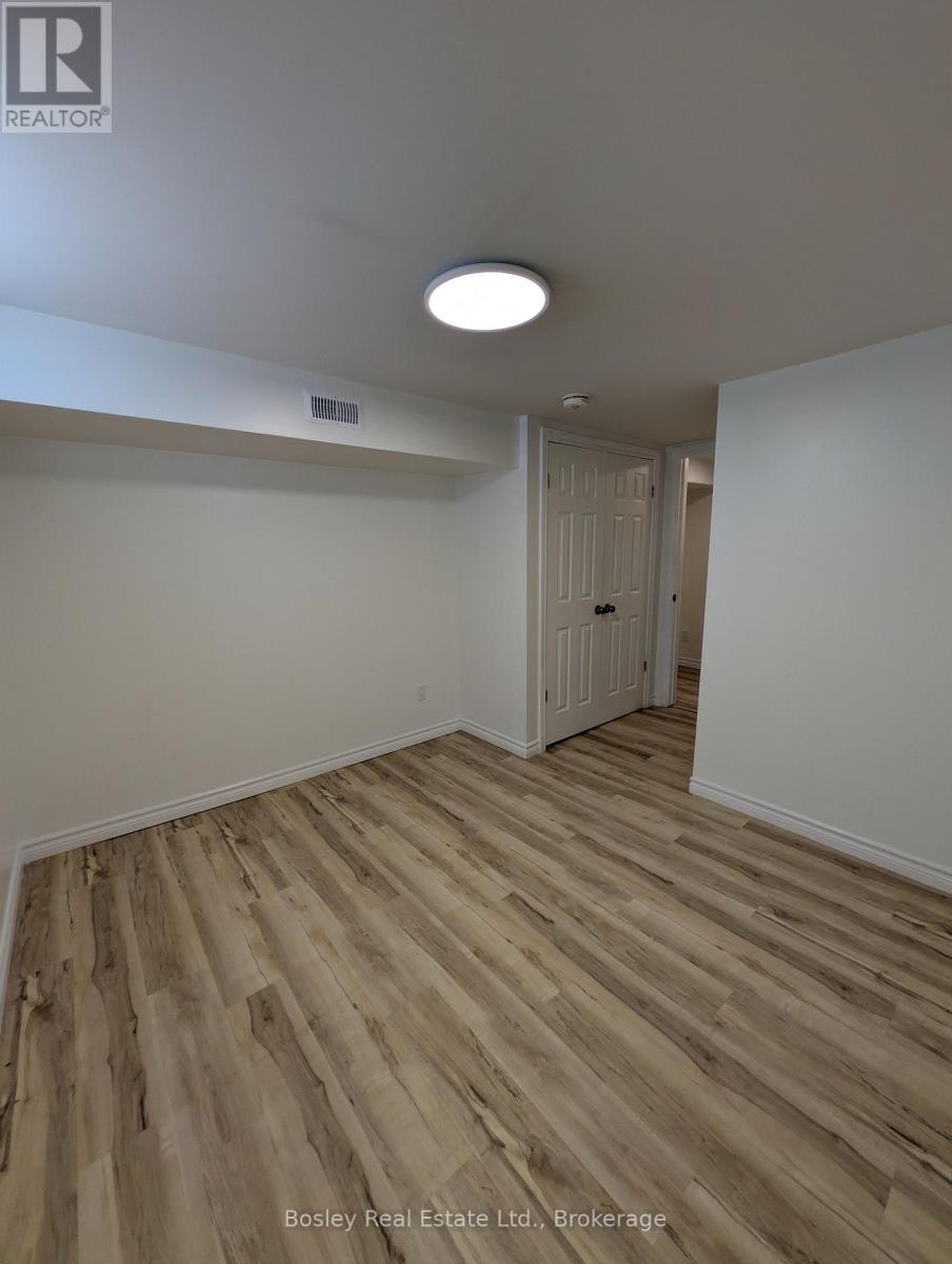 LOWER-102 Kensington Street, Guelph, ON, N1E 3P9 - 7