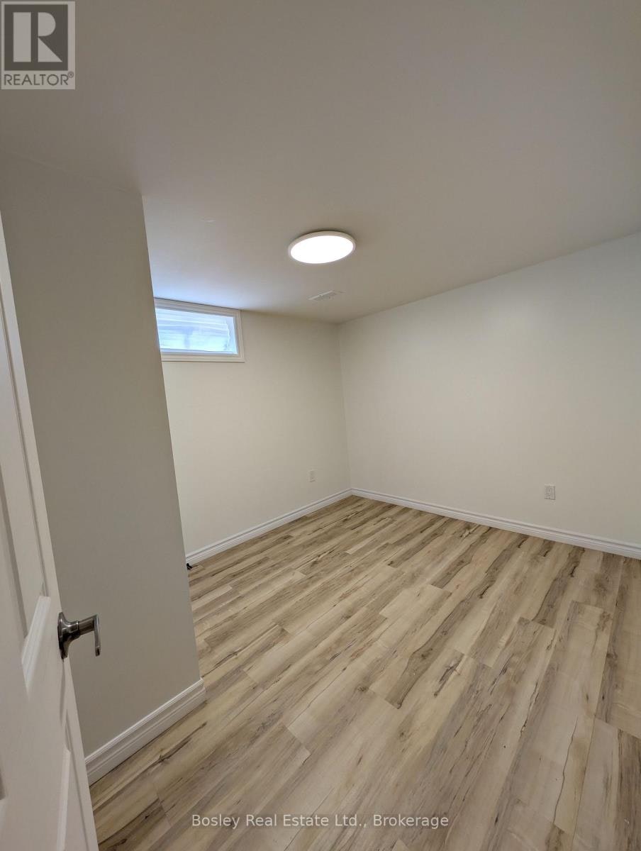 LOWER-102 Kensington Street, Guelph, ON, N1E 3P9 - 9