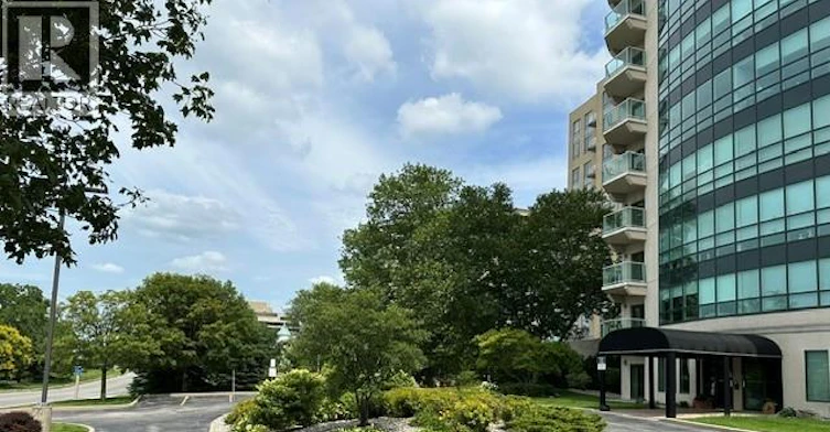 205-4789 Riverside Drive East, Windsor, ON, N8Y 5A2 - 3