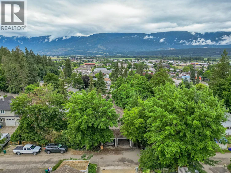 630 SE 5 Street, Salmon Arm, BC, V1E 4G2 - 45