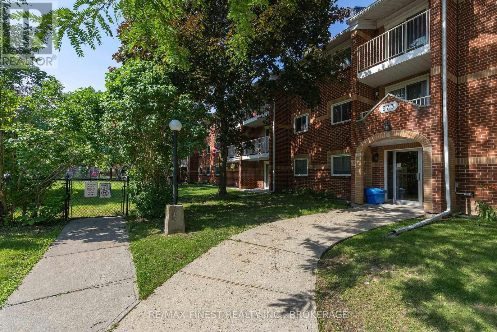 206-573 Armstrong Road, Kingston, ON, K7M 8J8