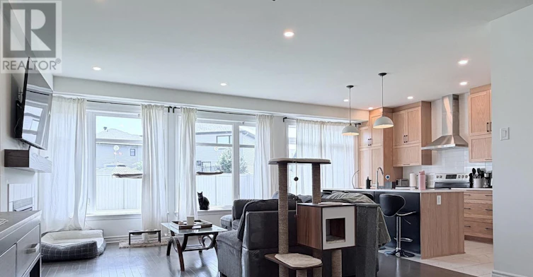 535 Honeylocust Avenue, Ottawa, ON, K2V 0L8 - 6