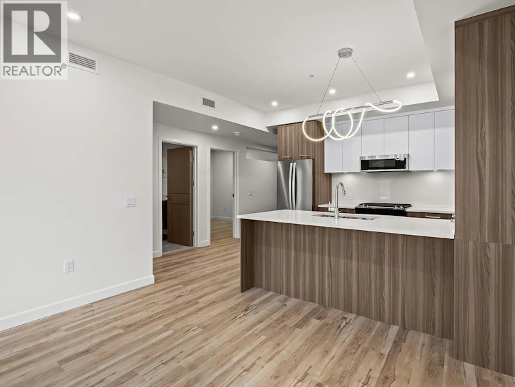 205-630 Boynton Place, Kelowna, BC, V1V 3B8 - 3