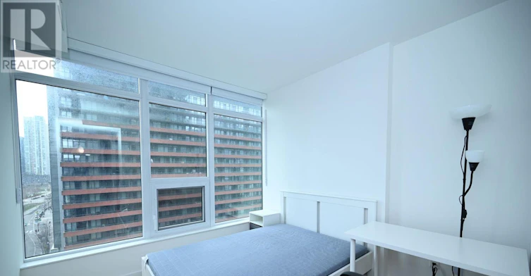 1021-3 Concord Cityplace Way, Toronto, ON, M5V 0X4 - 13