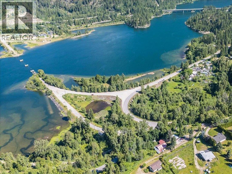 3088 Fofonow Road, Nelson, BC, V1L 6Y5 - 6