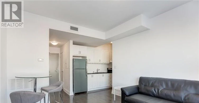 201-683 Danforth Avenue, Toronto, ON, M4J 1L2 - 4
