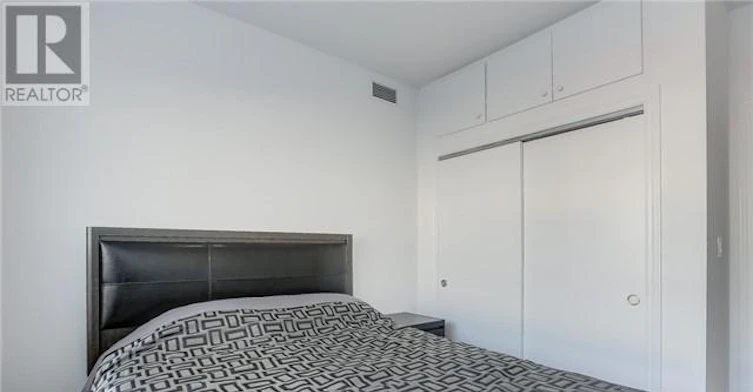 201-683 Danforth Avenue, Toronto, ON, M4J 1L2 - 11