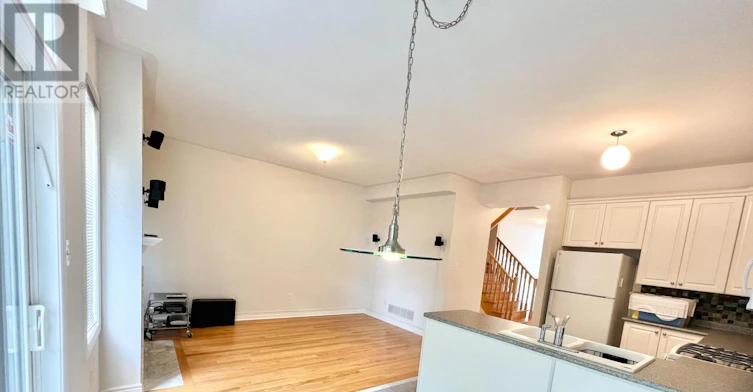 30 Clovis Street, Vaughan, ON, L4J 8W7 - 7