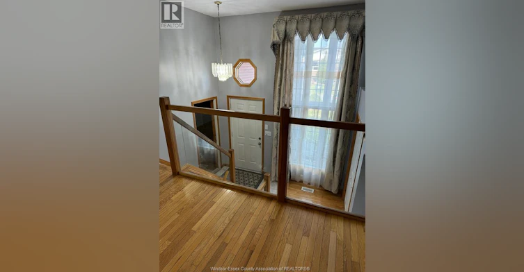 UPPER-2643 Carissa, Windsor, ON, N8R 2J9 - 2