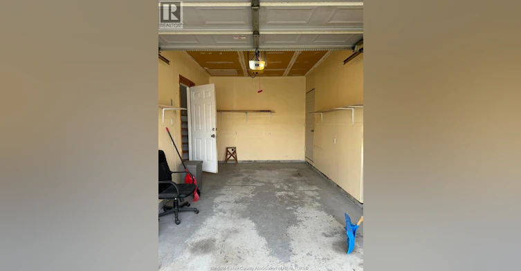 UPPER-2643 Carissa, Windsor, ON, N8R 2J9 - 12