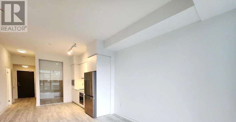 S622-8 Olympic Garden Drive, Toronto, ON, M2M 4E7 - 4