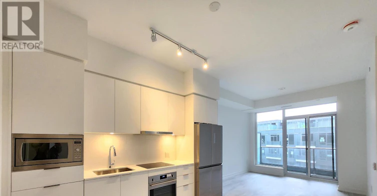 S622-8 Olympic Garden Drive, Toronto, ON, M2M 4E7