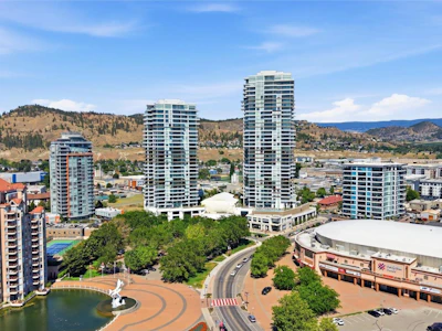 1202-1181 Sunset Drive - 2