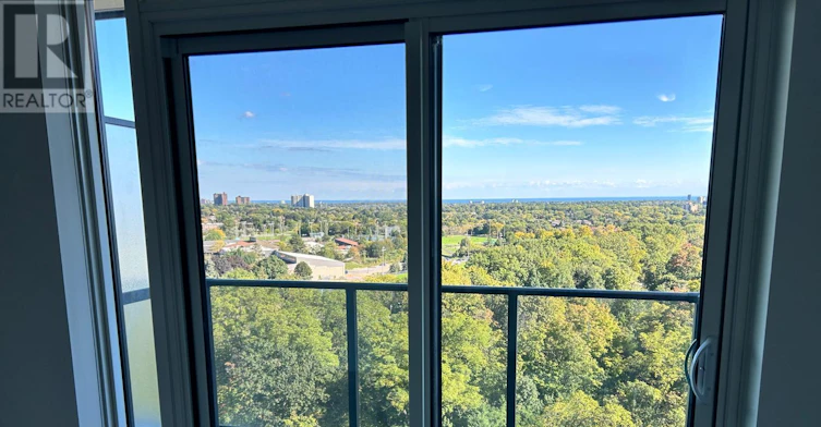 1110-202 Burnhamthorpe Road W, Mississauga, ON, L5A 0B2