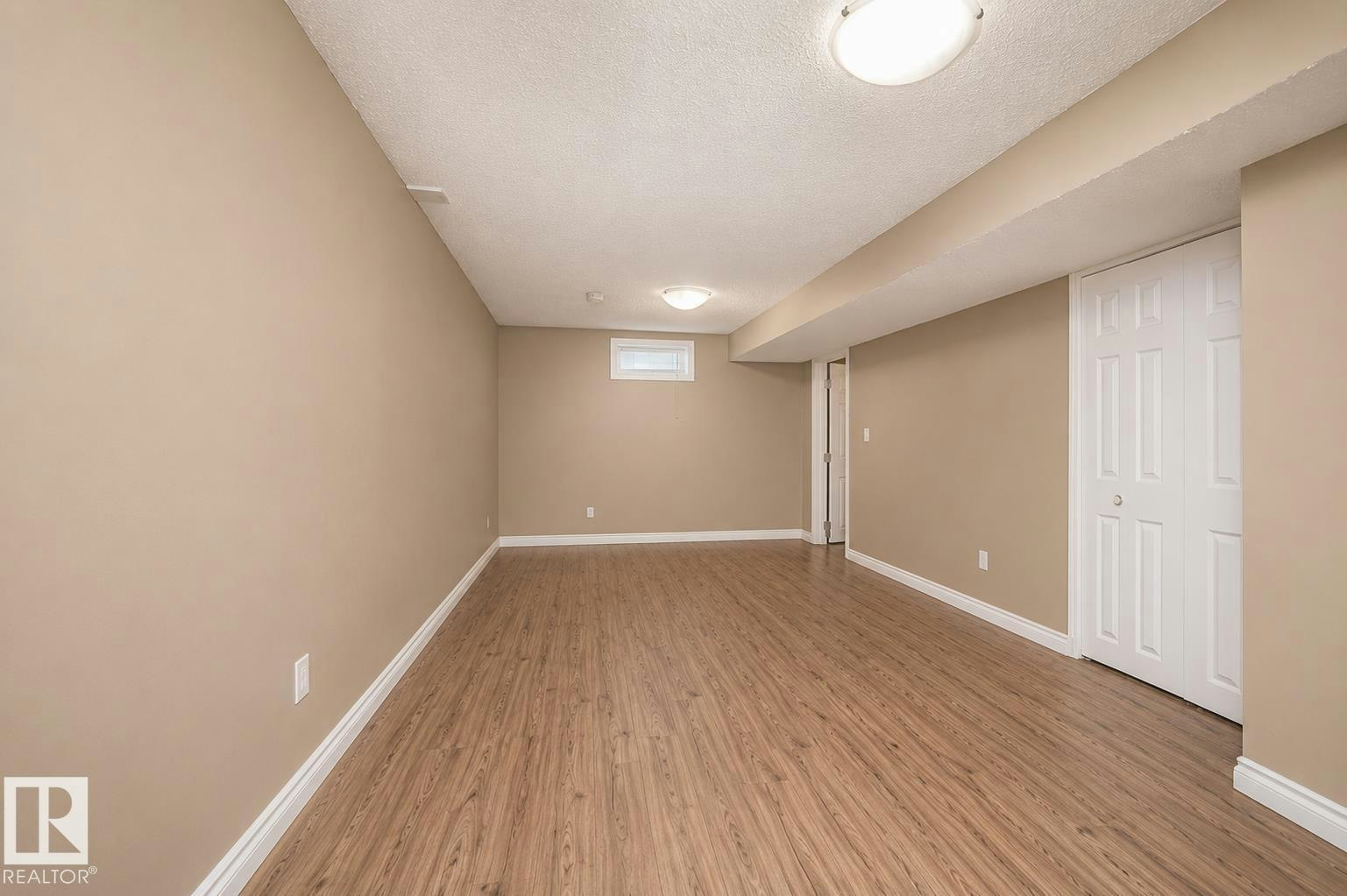 9072 52 Street NW, Edmonton, AB, T6B 1G2 - 16