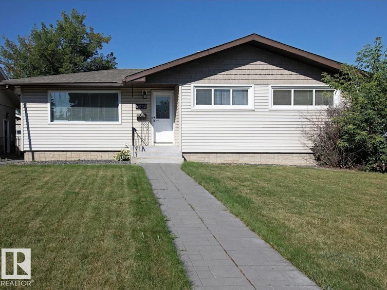 9072 52 Street NW, Edmonton, AB, T6B 1G2