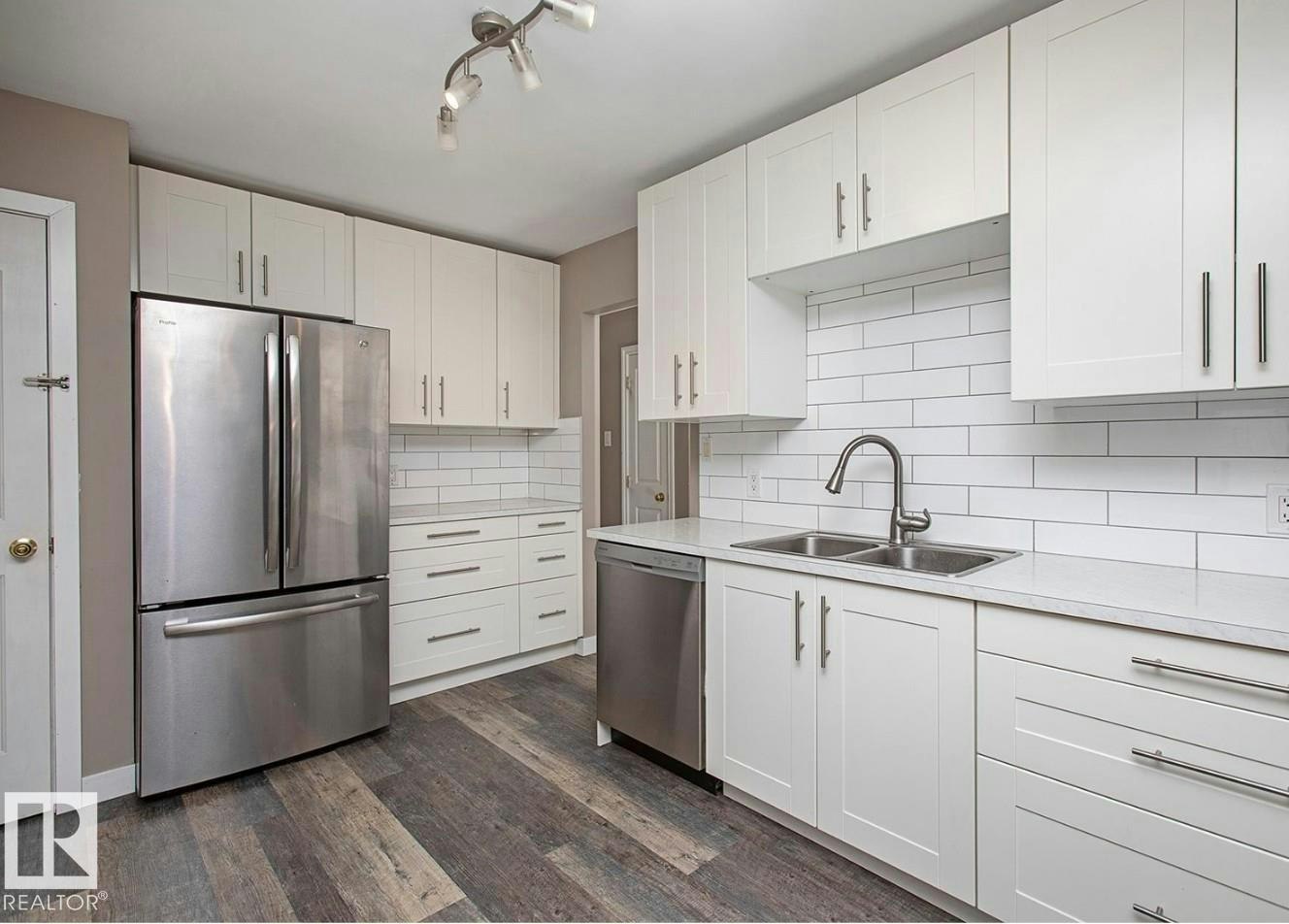 9072 52 Street NW - 5