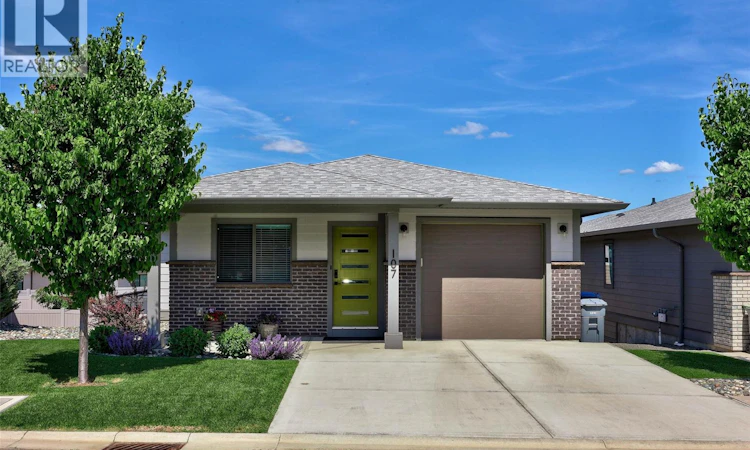 107-1323 Kinross Place