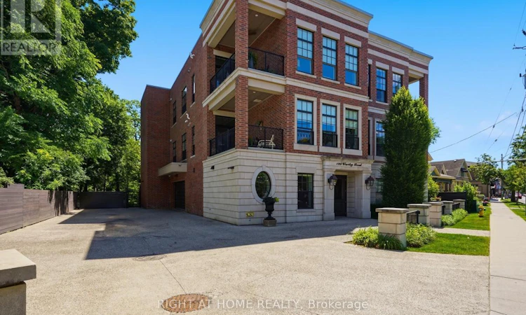 302-122 Wortley Road