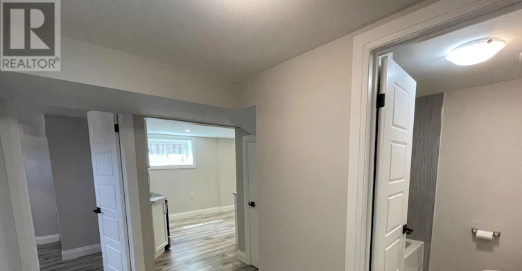 LOWER-24 Baroche Street, Hamilton, ON, L8V 4C7 - 2
