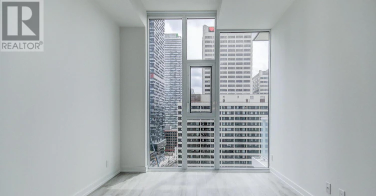 1205-33 Helendale Avenue, Toronto, ON, M4R 0A4 - 6