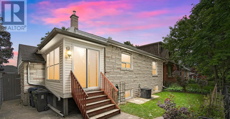 22 Beaucourt Road, Toronto, ON, M8Y 3G2 - 27