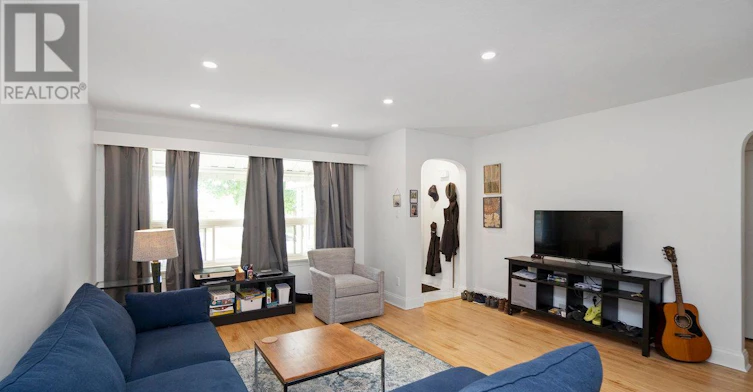 22 Beaucourt Road, Toronto, ON, M8Y 3G2 - 18