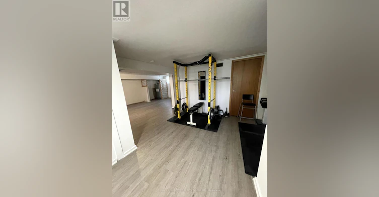 22 Beaucourt Road, Toronto, ON, M8Y 3G2 - 24