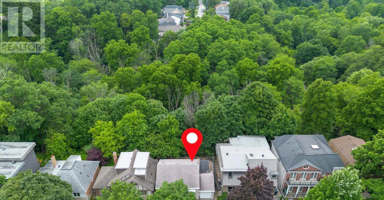 22 Beaucourt Road, Toronto, ON, M8Y 3G2 - 33