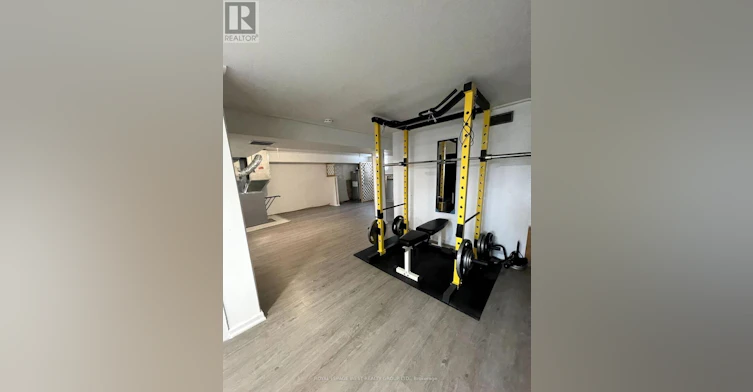 22 Beaucourt Road, Toronto, ON, M8Y 3G2 - 25