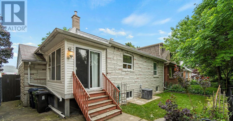 22 Beaucourt Road, Toronto, ON, M8Y 3G2 - 28