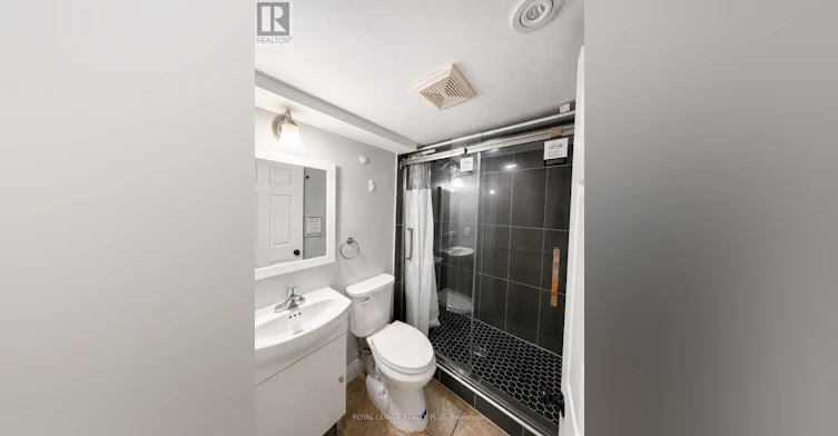 BSMT-389 Marf Avenue, Mississauga, ON, L5G 1T2 - 17