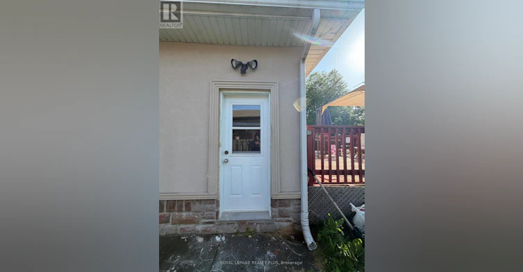 BSMT-389 Marf Avenue, Mississauga, ON, L5G 1T2 - 3