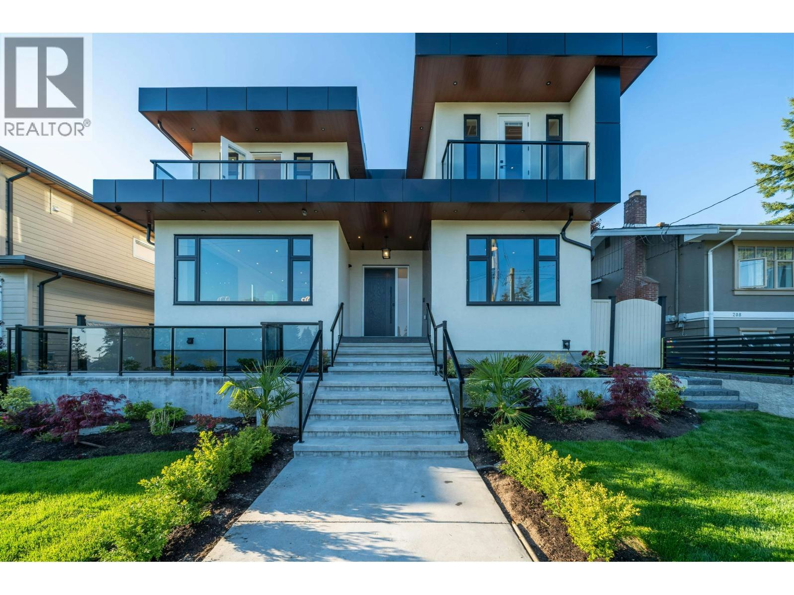 214 W 24th Street, North Vancouver, BC, V7M 2C4