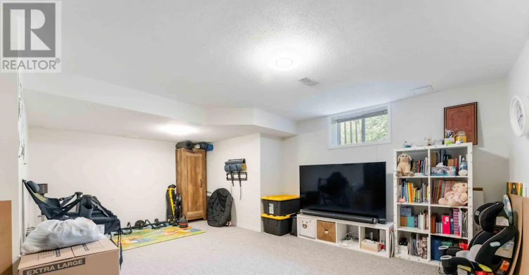 16 Cohen Avenue, Ottawa, ON, K2L 4E9 - 23