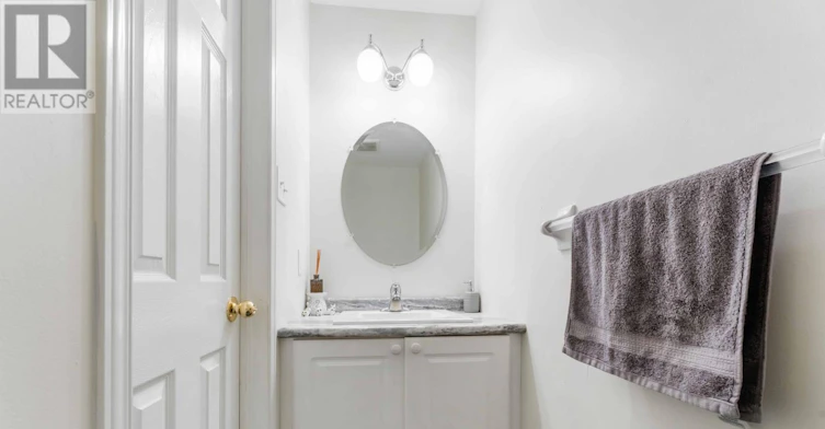 16 Cohen Avenue, Ottawa, ON, K2L 4E9 - 12