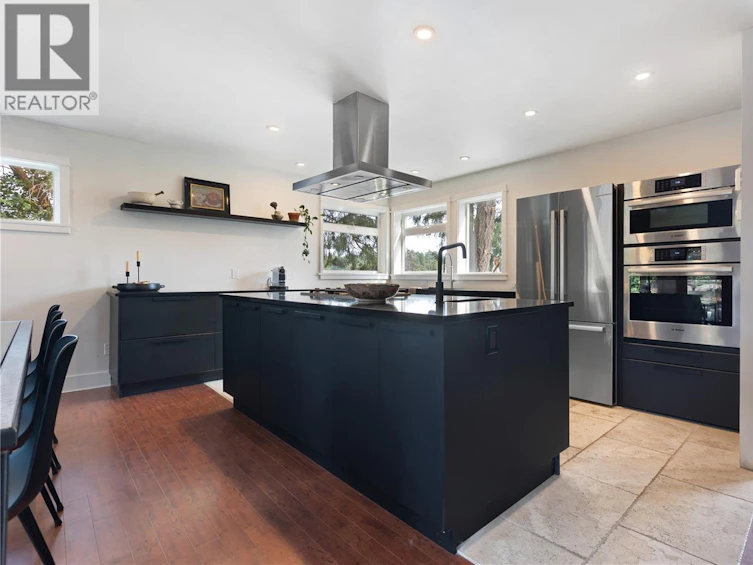 142 Park Drive, Salt Spring Island, BC, V8K 2R7 - 2