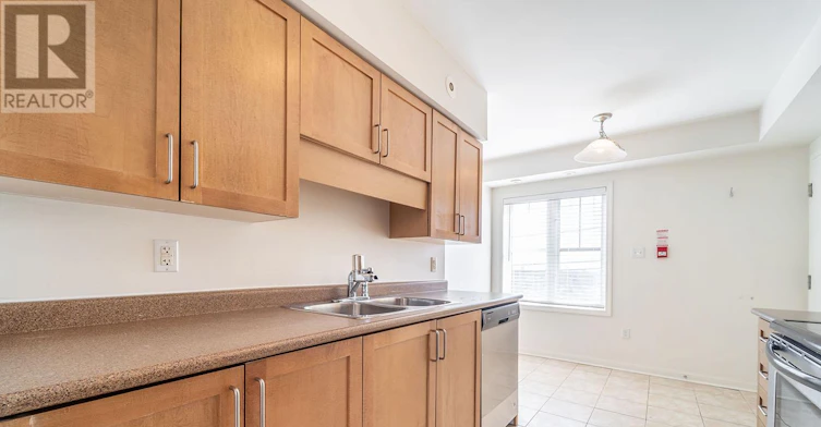 2-639 Dundas Street W, Mississauga, ON, L5B 0B5 - 16