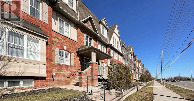 2-639 Dundas Street W, Mississauga, ON, L5B 0B5
