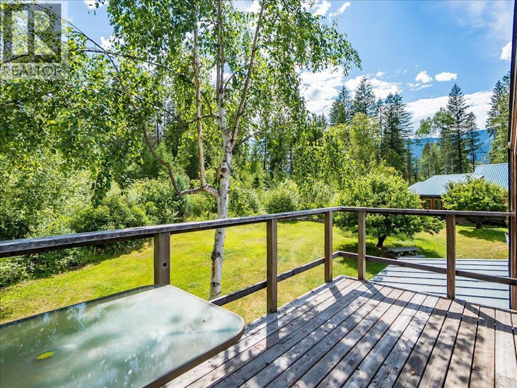 6042 Woodward Road, Winlaw, BC, V0G 2G0 - 19