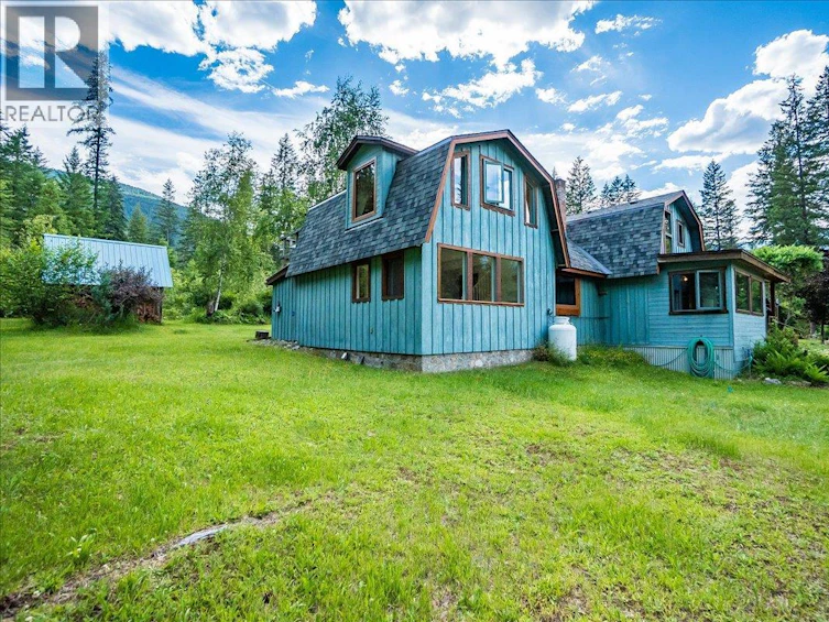6042 Woodward Road, Winlaw, BC, V0G 2G0 - 4