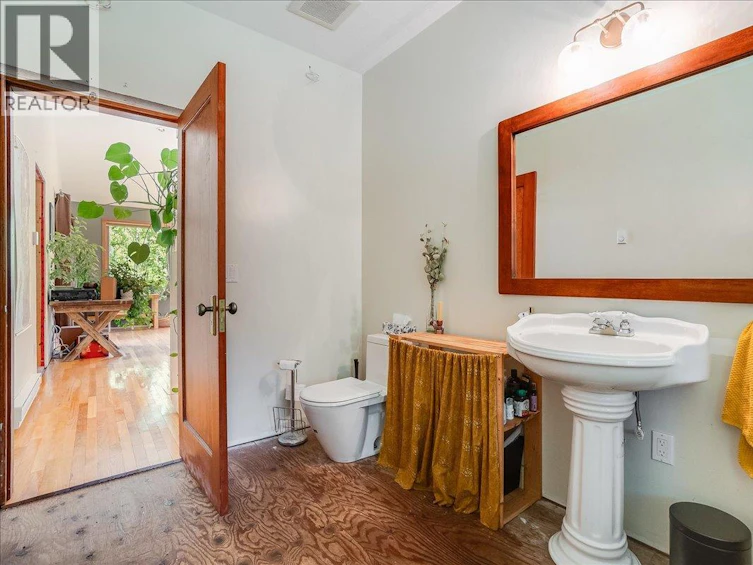 6042 Woodward Road, Winlaw, BC, V0G 2G0 - 44