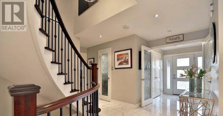 215 River Oaks Boulevard E, Oakville, ON, L6H 5N3 - 2