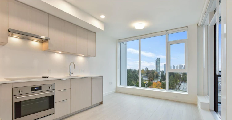 1004-13675 107a Avenue, Surrey, BC, V3T 2H2 - 11