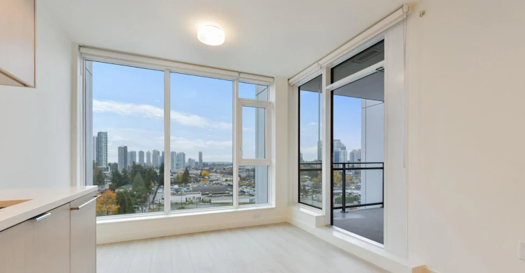 1004-13675 107a Avenue, Surrey, BC, V3T 2H2 - 10