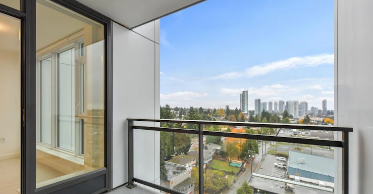 1004-13675 107a Avenue, Surrey, BC, V3T 2H2 - 9