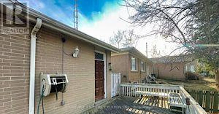 MAIN-6 Blithfield Avenue, Toronto, ON, M2K 1Y1 - 9