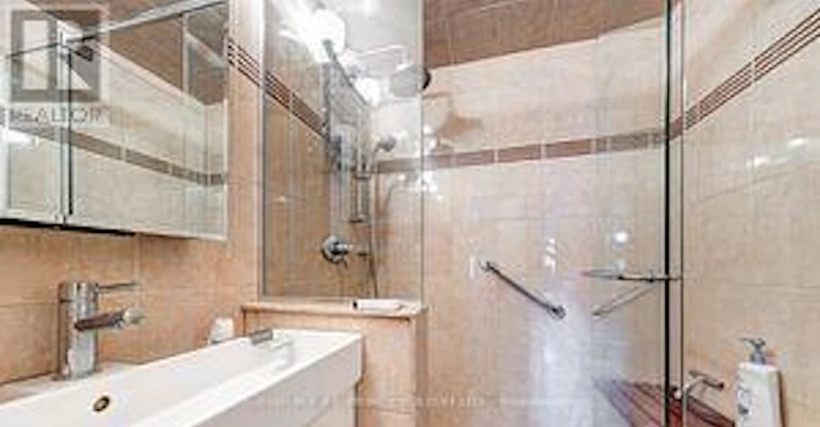 MAIN-6 Blithfield Avenue, Toronto, ON, M2K 1Y1 - 12